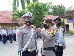 Gelar Pasukan Operasi Patuh Rinjani, Kapolres : Laksanakan Dengan Humanis