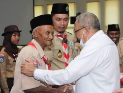 Lepas Kontingen Jamnas, Bupati Ingatkan Tetap Jaga Kekompakan 