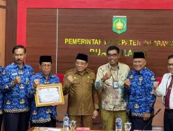 Pertahankan Predikat WTP, Bupati Sumbawa Terima Penghargaan Menteri Keuangan 