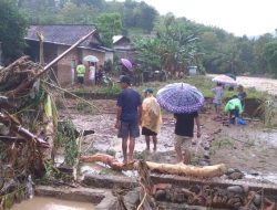 Pasca Banjir Bandang, Pemda Sumbawa Tetapkan Status Tanggap Darurat 