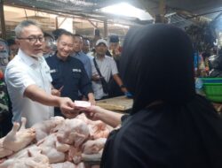 Mendag Zulkifli Hasan Terkejut, Harga Daging Ayam di Sumbawa Murah 