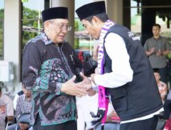 Bupati Sumbawa Lepas 205 Calon Jamaah Haji Berangkat ke Tanah Suci Makkah