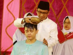 Sucikan Diri, Putra Mahkota Dimandikan 7 Perempuan Pinisepuh Kesultanan Sumbawa 