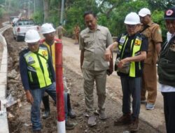 Bupati Haji Mo Pantau Penanganan Ruas Jalan Batu Dulang